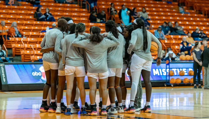 UTEP WOMEN BBALL PIC 1